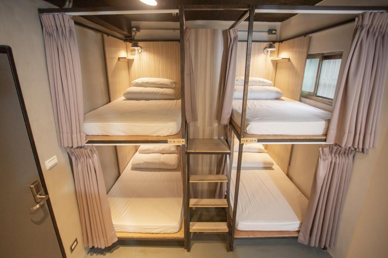 Corner Hostel & Cafe Тайбэй Экстерьер фото